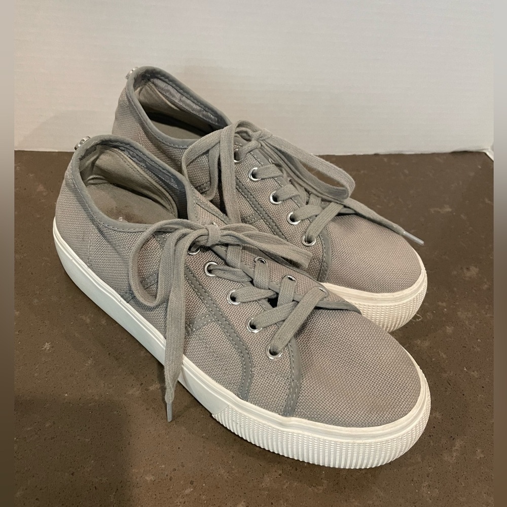 Casual Gray Fabric Sneakers by Steve Madden